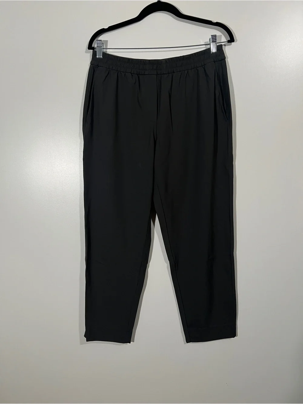 Lululemon Tapered-Leg Mid-Rise Pants 7/8 Length Luxstreme Medium Graphite Gray